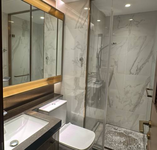 屯門 緹岸 半新樓 豪華會所