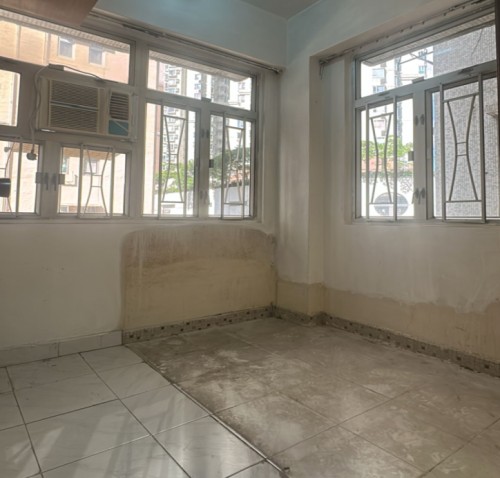 鴨脷洲 興富樓 交通方便