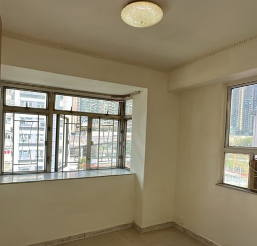 元朗 年發大廈 交通方便